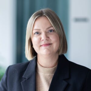 Kvinna med page